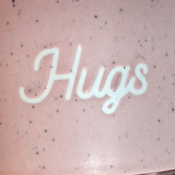 NWT Stackable Mugs Season of Love Pink Speckled Huge Kisses Set of 2 - Picture 10 of 13